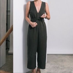 Elizabeth Suzann Linen V-neck Mara Jumpsuit XS